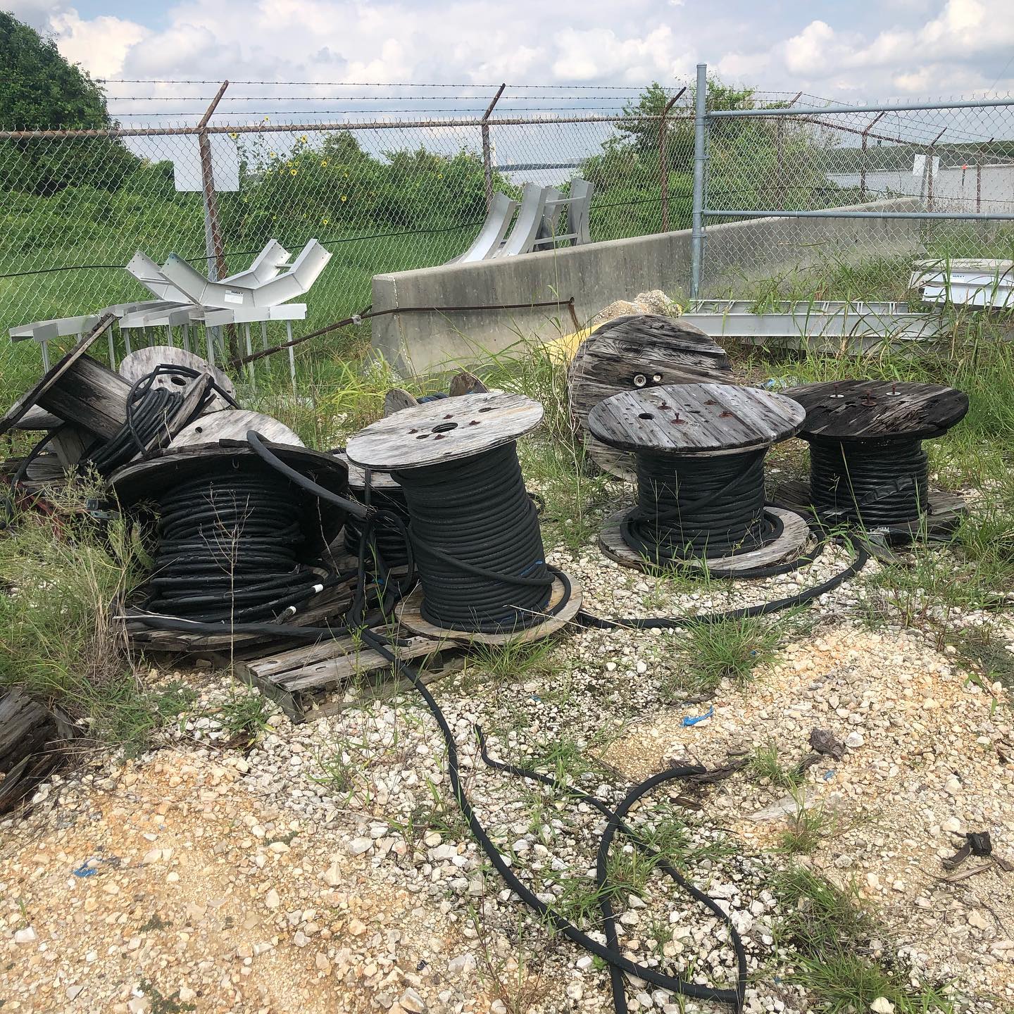 Electrical Surplus Buyers in Wyoming